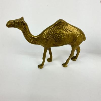 1041 Pair Of Vintage Brass Camel Figures