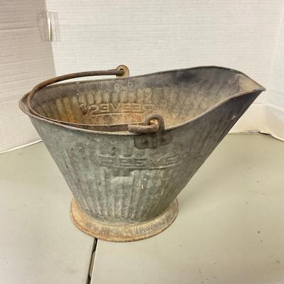 1066 Vintage Reeves Coal Hod