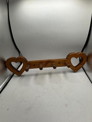 Heart peg rack