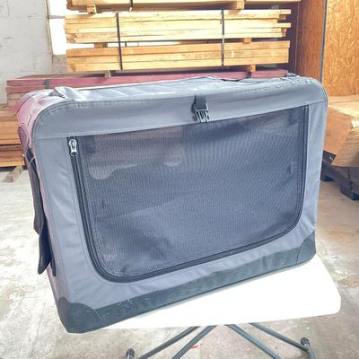 1087 Soft Top Paw Dog Crate With Mat