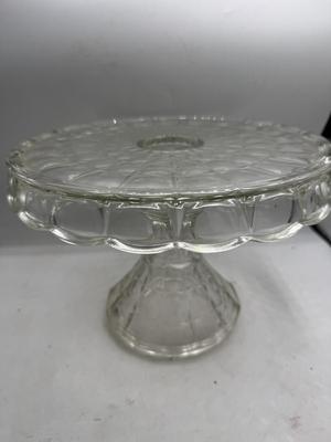 Clear glass cake pedestal stand/ruffle edge