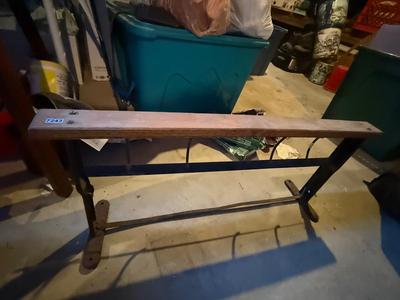 Wrapping paper roller