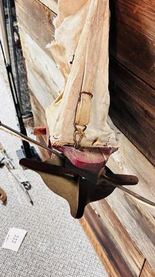 ANTIQUE SPREADER/BROAD CASTER FOR SEED OR FERTILIZER