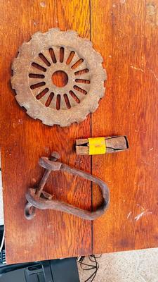 RUSTY BARN FINDS, CLEVIS, CORN PLANET PLATE AND SOME SORT OF A 3 JAW TOOL