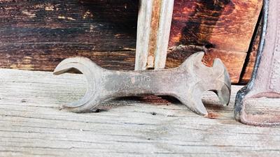 OLD WRENCHES FOR DIFFERENT APPLICATIONS