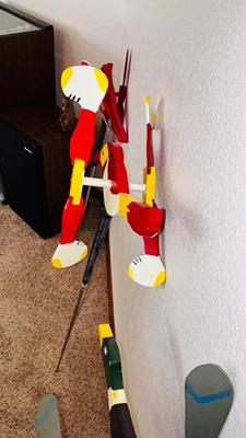 THE ROADRUNNER AND THE MALLARD FLYERS YARD ART