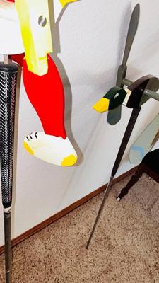 THE ROADRUNNER AND THE MALLARD FLYERS YARD ART