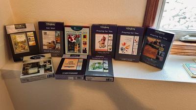 AN ASSORTMENT OF DAYSPRING GREETING CARDS