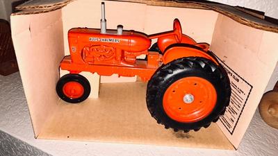 1985 ERTL ALLIS-CHALMERS TOY DIE CAST TRACTOR AND HANDMADE WOODEN TOYS