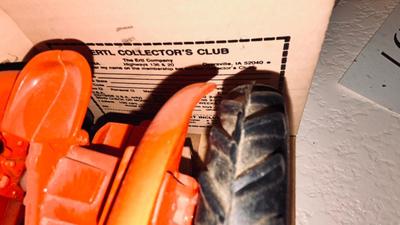1985 ERTL ALLIS-CHALMERS TOY DIE CAST TRACTOR AND HANDMADE WOODEN TOYS