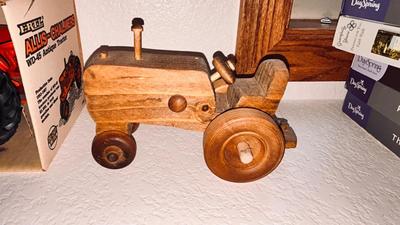 1985 ERTL ALLIS-CHALMERS TOY DIE CAST TRACTOR AND HANDMADE WOODEN TOYS
