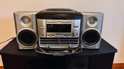 DURABRAND AM/FM, CASSETTE AND 5 CD DISC PLAYER STEREO SYSTEM