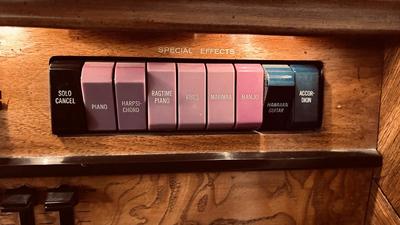 KIMBALL TEMPTATION ORGAN WITH BENCH