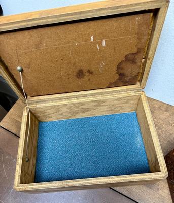 Sale Photo Thumbnail #492: In good vintage used condition.