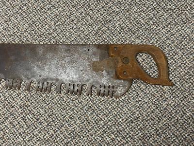 ANTIQUE DISSTON CROSSCUT 2 MAN HAND SAW