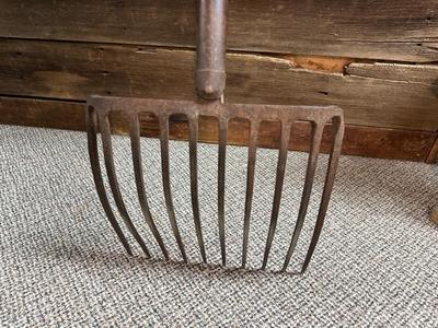 ANTIQUE SUGAR BEET FORK