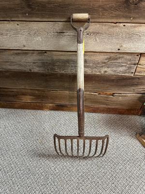 ANTIQUE SUGAR BEET FORK