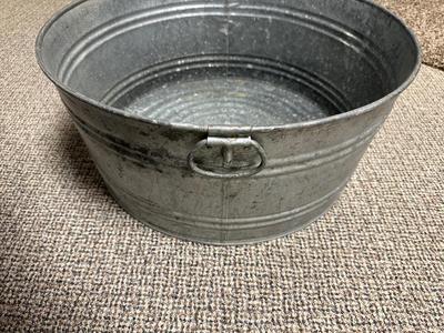 24" GALVANIZED STEEL TUB