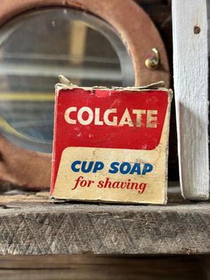 GLASS WASHBOARD, SHAVING LATHER BRUSH, SOAP & HOLDER PLUS ROUND MIRROR