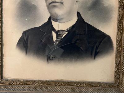 ANTIQUE PHOTO OF JOHN STANTON IN AN ANTIQUE FRAME