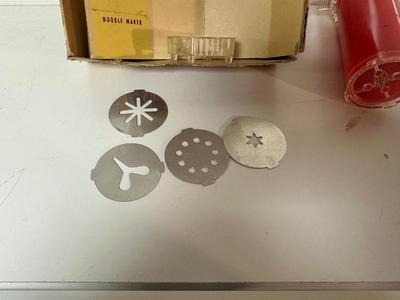 VINTAGE KITCHEN ITEMS