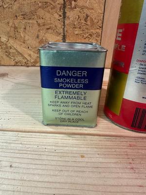 2 CONTAINERS OF SMOKELESS POWDER FOR RIFLES, PISTOLS & SHOTGUNS