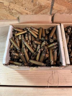 .223 AND 308 EMPTY BRASS SHELLS FOR RELOADING