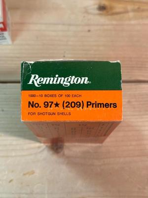 LARGE PISTOL AND SHOTGUN SHELL PRIMERS