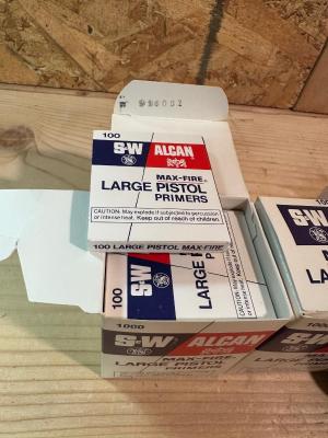 LARGE PISTOL AND SHOTGUN SHELL PRIMERS