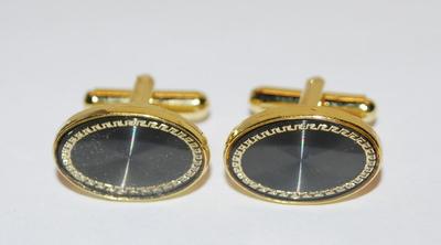 NEW CUFFLINKS SET with Black Oval Center & Gold Tone Surround on a Gold Tone Setting