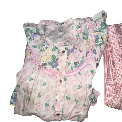 Lot of Women's Lightweight Housecoats - Snap and Zip - M/L