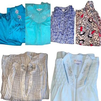 Winter Night Lounge and Sleepwear Lot of Women's Clothes M/L Snuggly!
