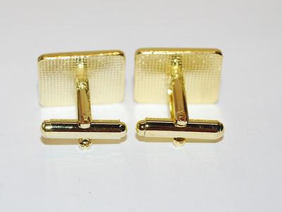 NEW CUFFLINKS SET with Red Swirls on Black Center RECTANGLE on a Gold Tone Setting
