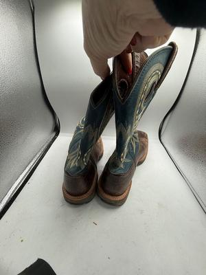Cowboy boots size 11.5