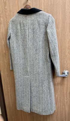 Sale Photo Thumbnail #560: In good used condition. No garment tags, so guess size 10. Our mannequin is a size 8 for reference.