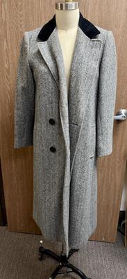 Sale Photo Thumbnail #559: In good used condition. No garment tags, so guess size 10. Our mannequin is a size 8 for reference.