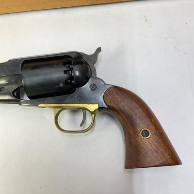 561 Replica Colt 1860 Army Percussion Black Powder Revolver