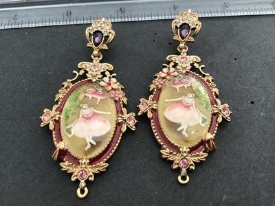 Sale Photo Thumbnail #57: See pictures