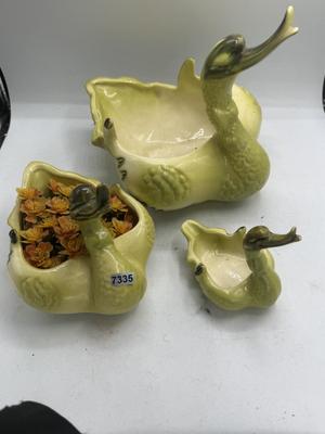 Hull green ceramic 1950’s chartreuse