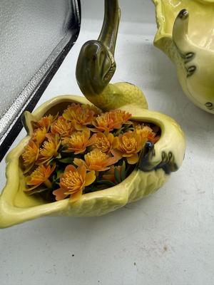 Hull green ceramic 1950’s chartreuse