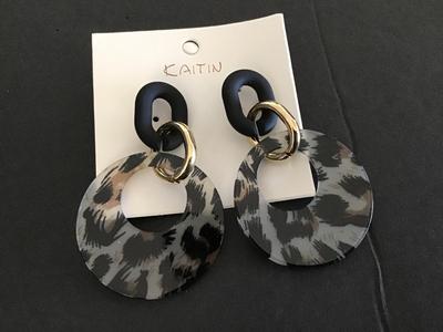 Sale Photo Thumbnail #142: See pictures