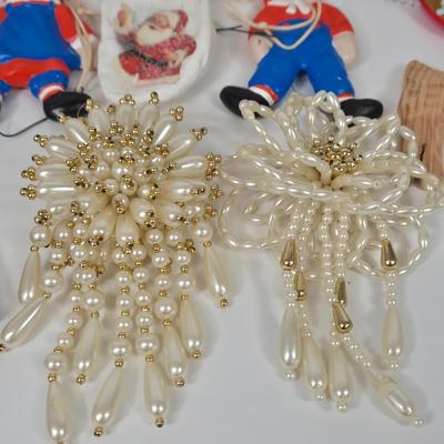 LOT 14: Vintage Christmas Decorations and Ornaments