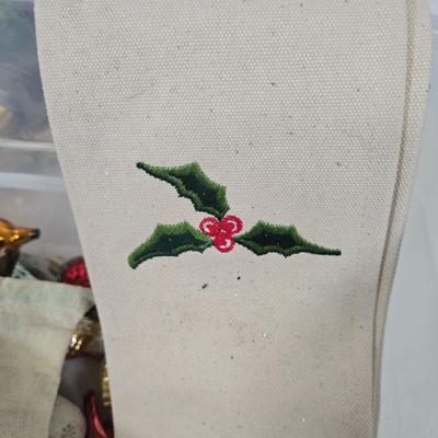 LOT 14: Vintage Christmas Decorations and Ornaments