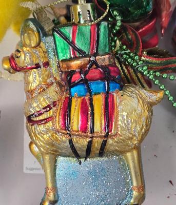 LOT 14: Vintage Christmas Decorations and Ornaments