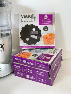 LOT 59: Magic Bullet - Veggie Bullet Model VB-102 w/ Accessories