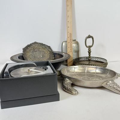 LOT 63: Wedgwood Arris Desk Clock w/ Box, FB Rogers Pieces, Turtle Dish & More