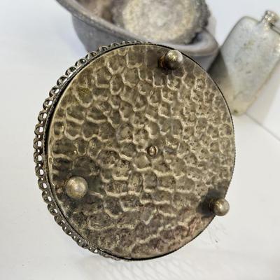 LOT 63: Wedgwood Arris Desk Clock w/ Box, FB Rogers Pieces, Turtle Dish & More