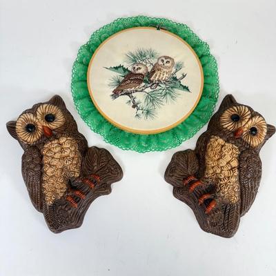 LOT 65: Vintage Paperboard Owl Wall Hangings, Large Plastic Leaf Wall Decor, Wood Floral Vase & More