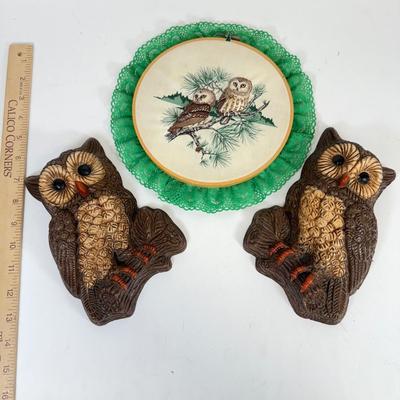 LOT 65: Vintage Paperboard Owl Wall Hangings, Large Plastic Leaf Wall Decor, Wood Floral Vase & More