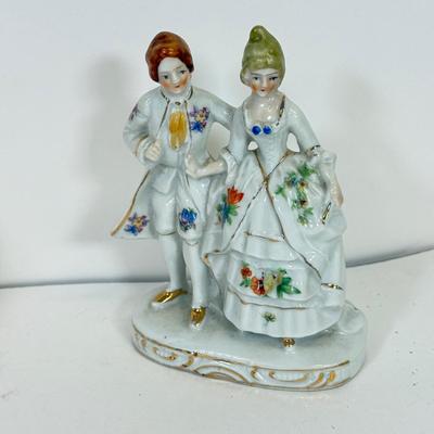 LOT 70: Vintage Porcelain Collection: Limoges, Lenox, Delfts, Japan & More